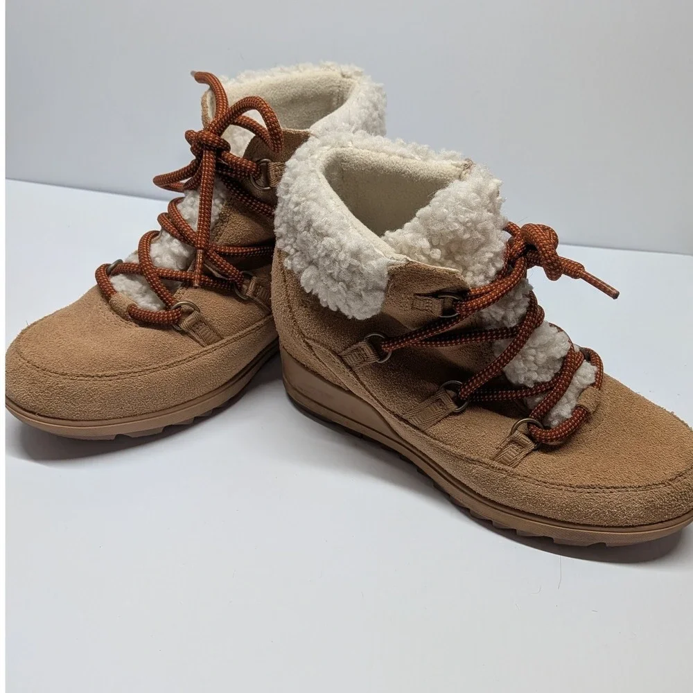 Sorel Explorer II Joan Faux Fur Boots Canoe Sea Salt Womens 7